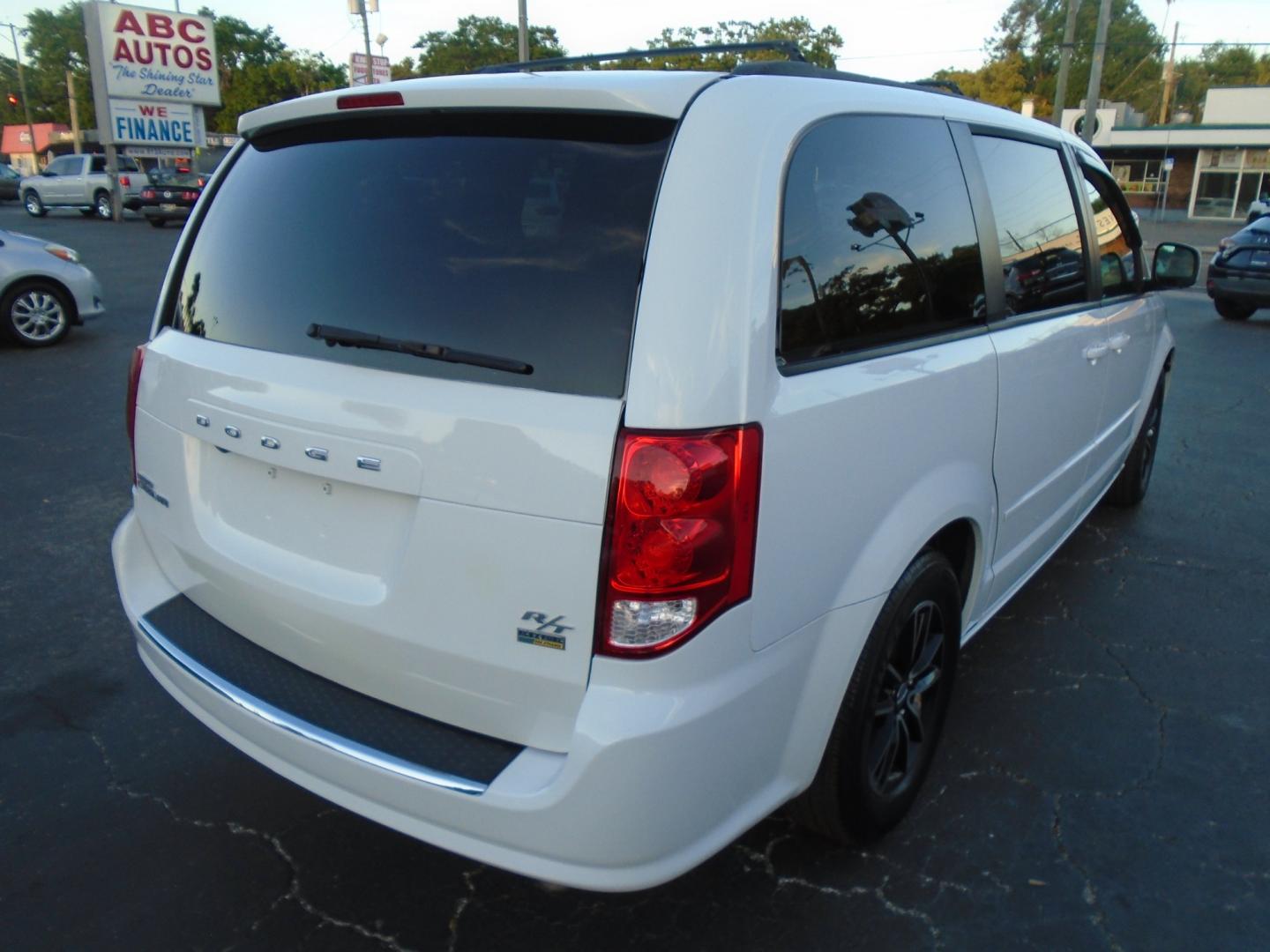 2016 Dodge Grand Caravan R/T (2C4RDGEGXGR) with an 3.6L V6 DOHC 24V engine, 6A transmission, located at 6112 N Florida Avenue, Tampa, FL, 33604, (888) 521-5131, 27.954929, -82.459534 - Photo#3